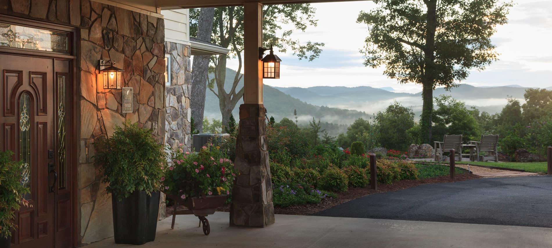 About Our Mountain Top Bed and Breakfast in Sautee Nacoochee